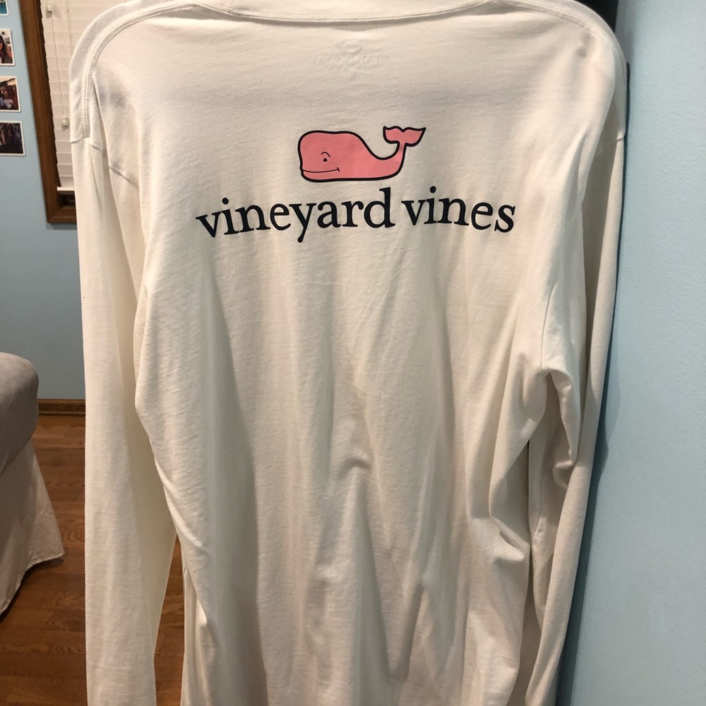 Long Sleeve Vineyard Vines Logo Graphic T-shirt